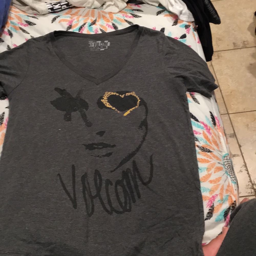 Volcom Grey t-shirt